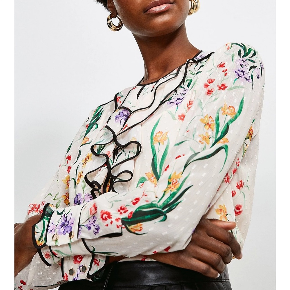 Textured Floral Ruffled Blouse